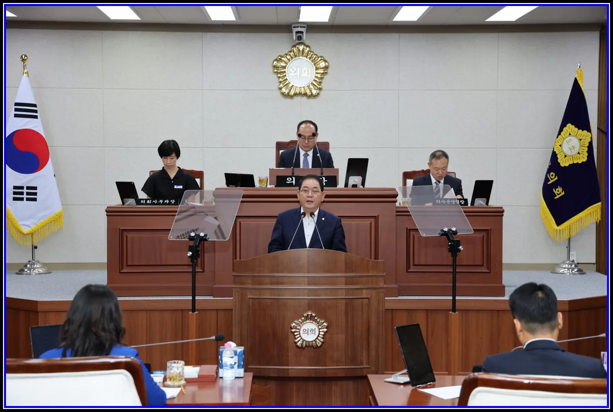 무안군김원중 군의원, “항공특화산업단지 업종 전환·앵커기업 유치 나서야”