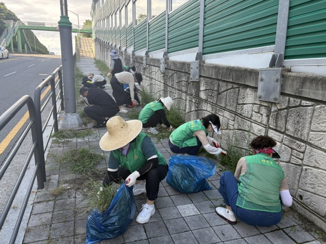 산정동 자생조직 연합, 폭염 속 환경정비 총력